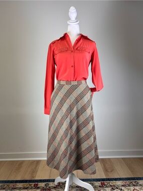 Vintage Reitman's Wool Blend Plaid A-Line Skirt Made in Canada